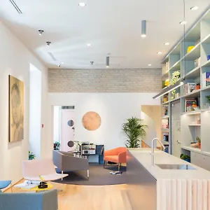 Otel The Radical